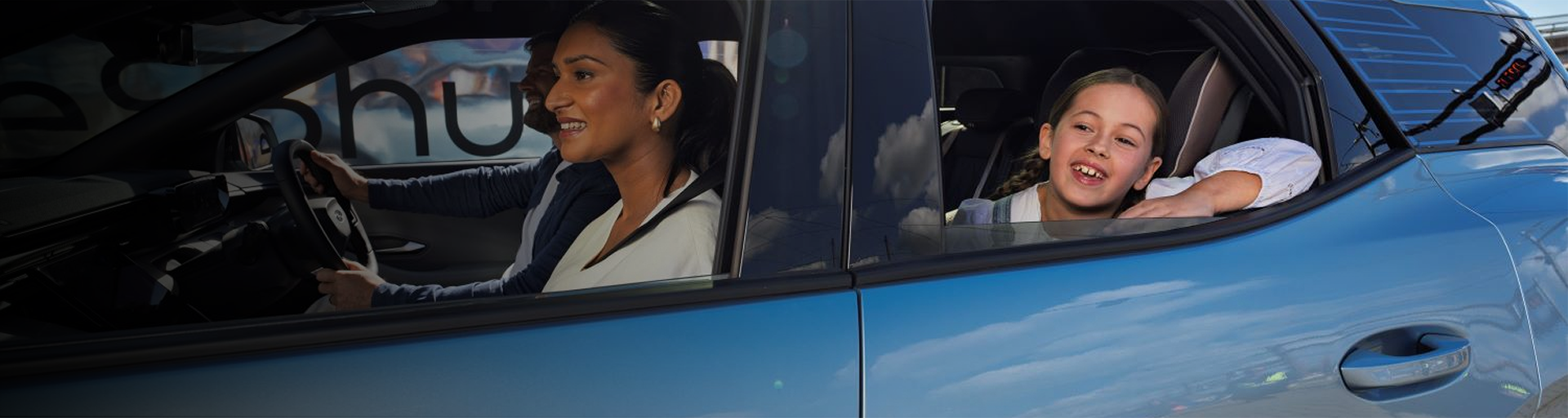 LeShuttle desktop banner